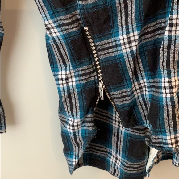 Flannel - Picture 2 of 3